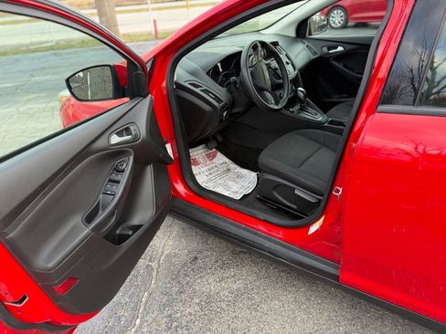 Used 2015 Ford Focus SE image 6