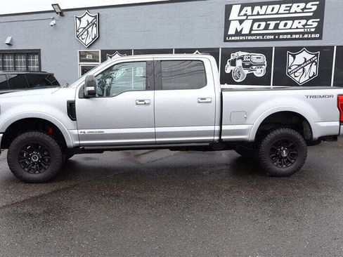 Used 2020 Ford F350 Lariat w/ Tremor Off-Road Package AWD/4WD image 2