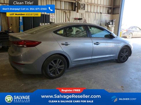 Used 2017 Hyundai Elantra SE FWD image 4
