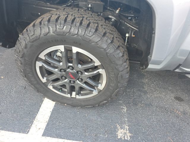 Certified 2026 Toyota Tacoma TRD Sport AWD/4WD image 5