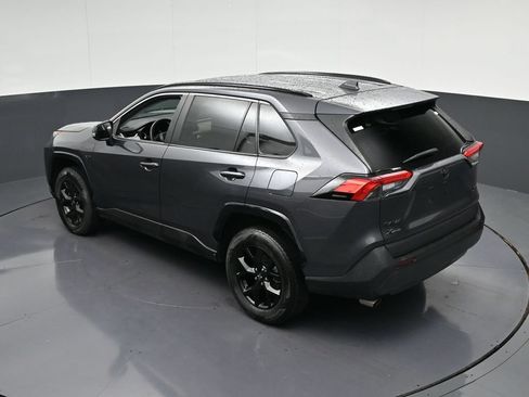 Used 2021 Toyota RAV4 XLE FWD image 20