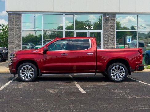 Used 2019 Chevrolet Silverado 1500 High Country w/ Technology Package AWD/4WD image 5
