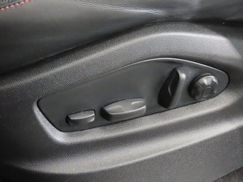 Certified 2023 Porsche Cayenne Turbo S AWD/4WD image 42