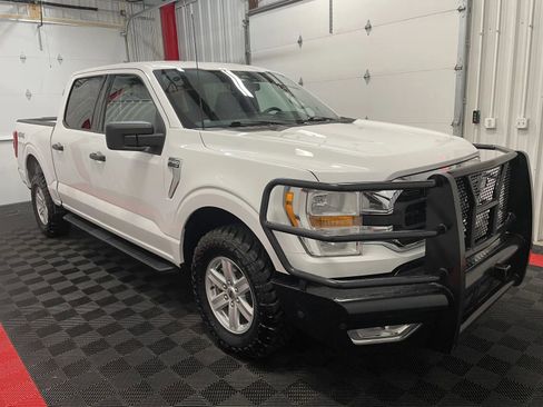 Used 2022 Ford F150 XLT w/ Equipment Group 301A Mid AWD/4WD image 5