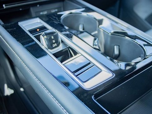 Used 2024 Volkswagen Atlas Cross Sport SEL Premium R-Line image 48