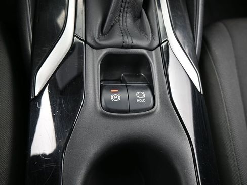 Used 2020 Toyota Corolla LE image 25