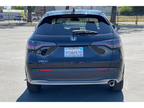 Used 2025 Honda HR-V Sport image 4
