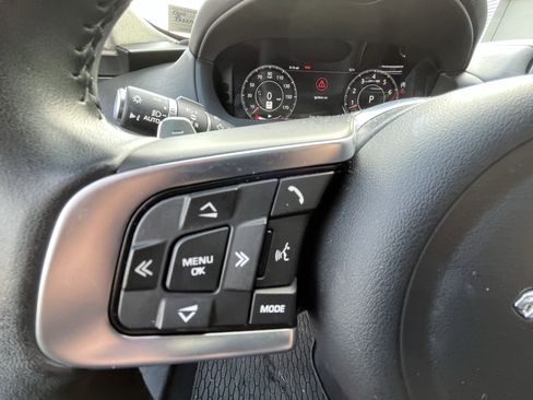 Used 2020 Jaguar F-PACE Checkered Flag image 20