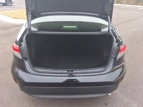 Used 2025 Toyota Corolla LE image 10