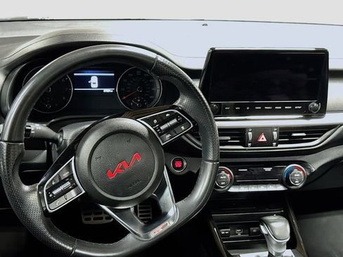 Used 2023 Kia Forte GT-Line w/ GT-Line Premium Package image 13