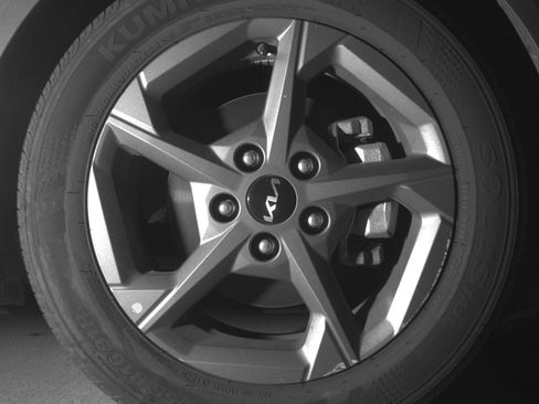 Used 2025 Kia K4 LXS image 13