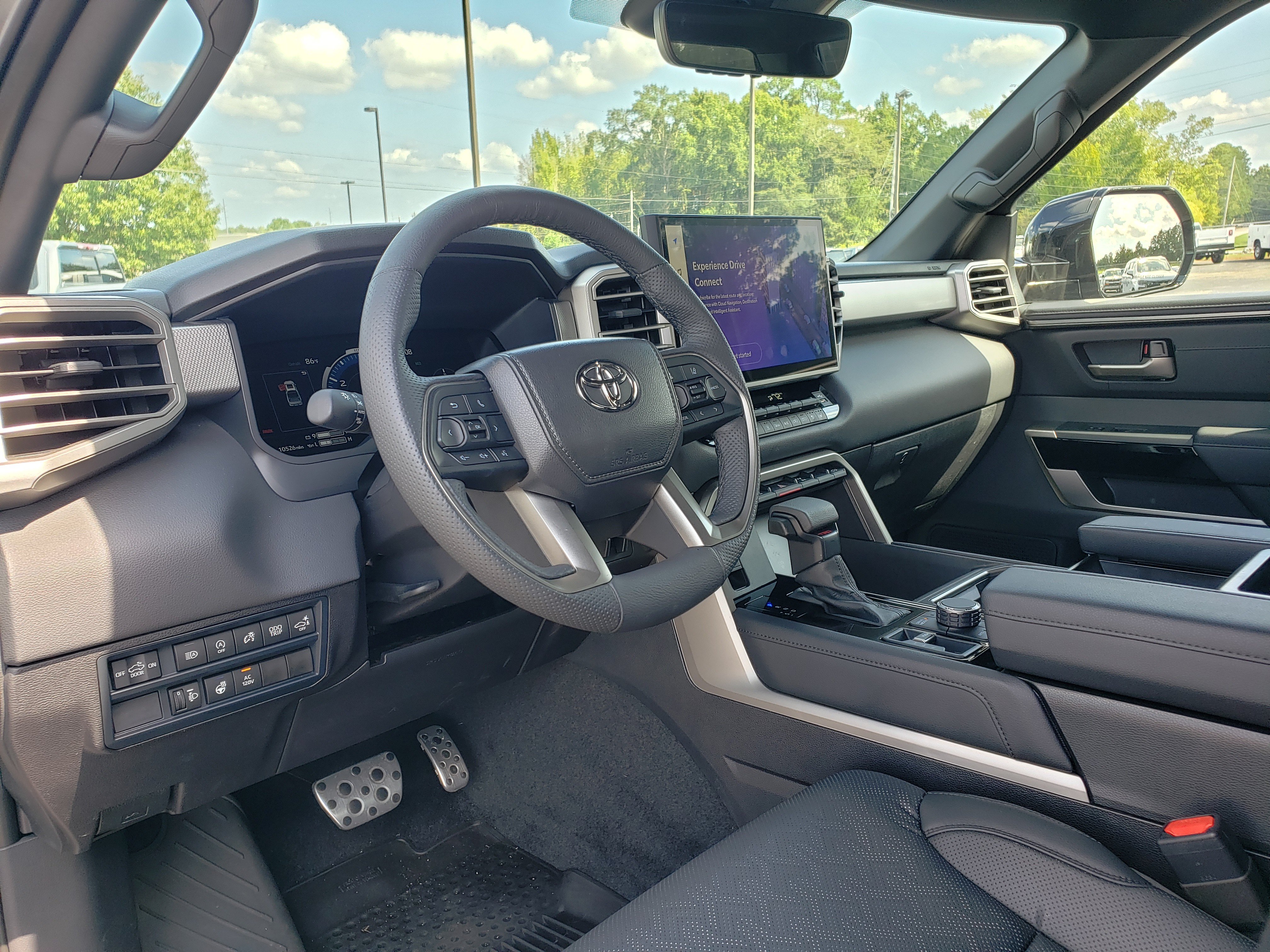 Used 2025 Toyota Tundra Limited w/ TRD Off-Road Package AWD/4WD image 26