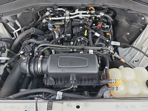 Certified 2023 Ford Explorer XLT w/ Equipment Group 202A RWD image 36