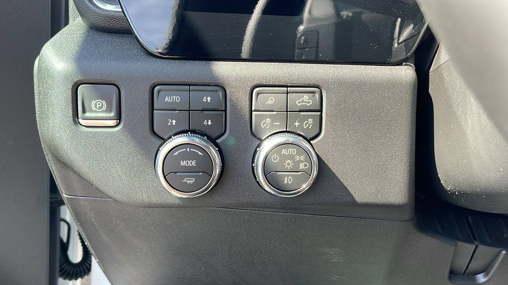 New 2026 GMC Sierra 1500 Elevation w/ Elevation Premium Package AWD/4WD image 24