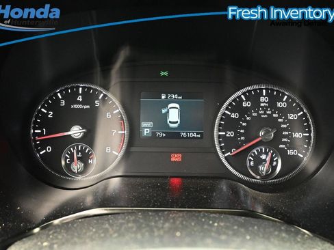 Used 2022 Kia Telluride LX FWD image 12