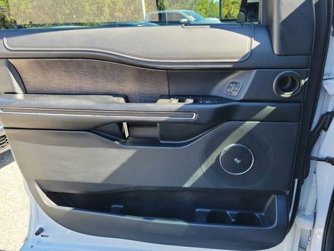 Used 2021 Ford Expedition Max Limited image 37