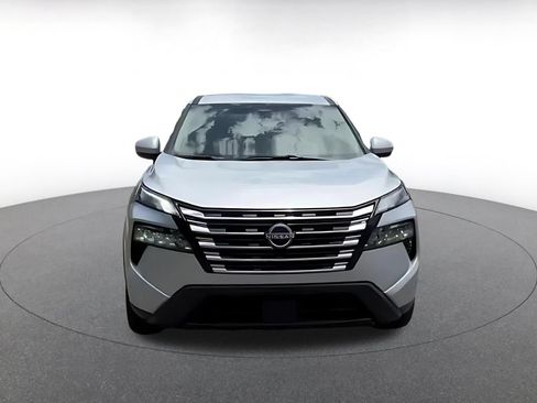 Used 2025 Nissan Rogue SV AWD/4WD image 4