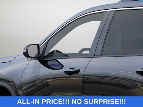 New 2027 Chevrolet Traverse LT w/ Driver Confidence Package FWD image 12