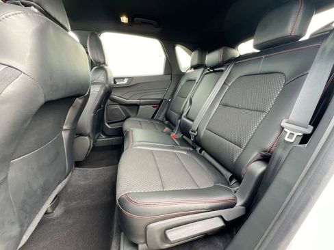 Used 2023 Ford Escape ST-Line Select w/ Tech Pack #2 image 19