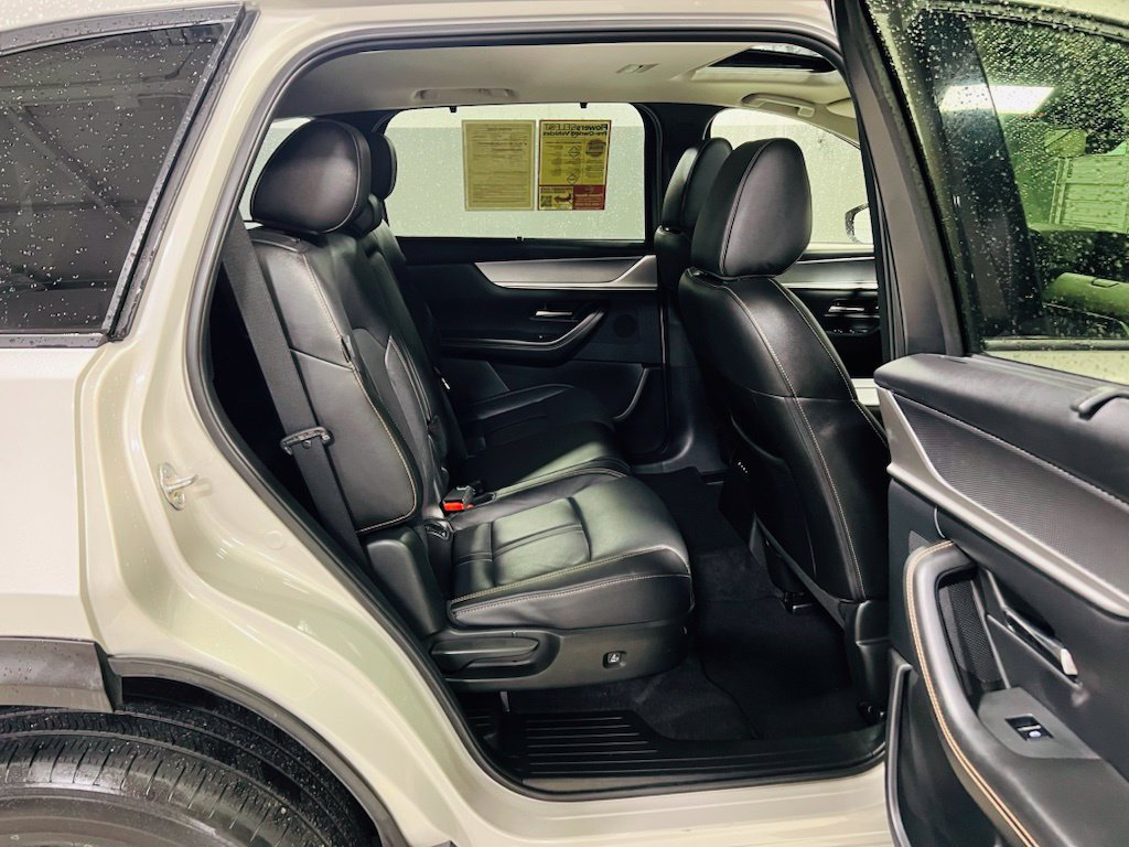 Used 2025 MAZDA CX-90 3.3 Turbo w/ Preferred Package AWD/4WD image 38