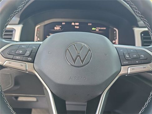 Used 2022 Volkswagen Atlas SE w/ Black Wheel Package image 22