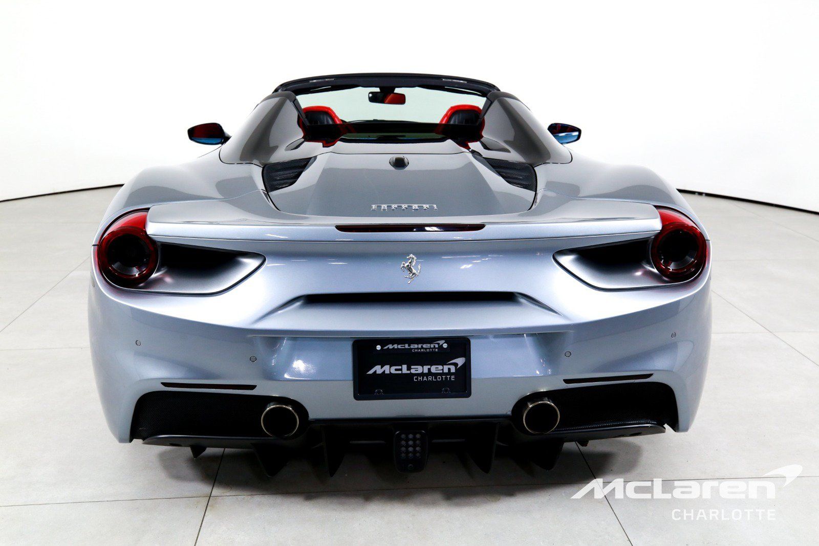 Used 2019 Ferrari 488 Spider RWD image 8