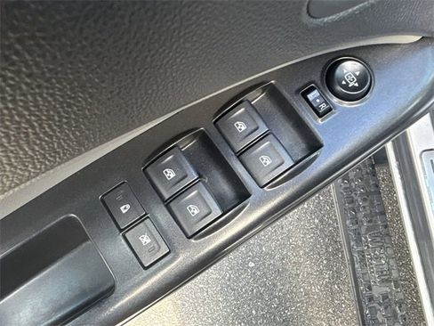 Used 2019 Chevrolet Colorado W/T w/ Custom Special Edition image 15