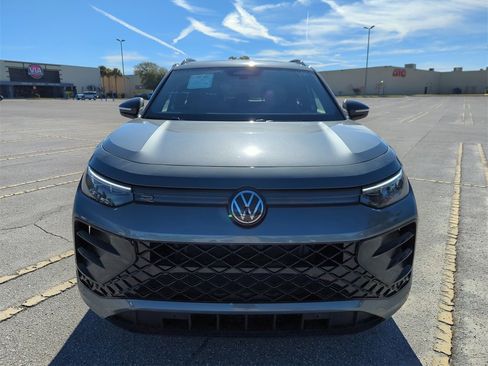 New 2026 Volkswagen Tiguan SE R-Line image 15