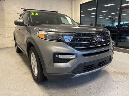 Certified 2022 Ford Explorer XLT w/ Equipment Group 202A image 29