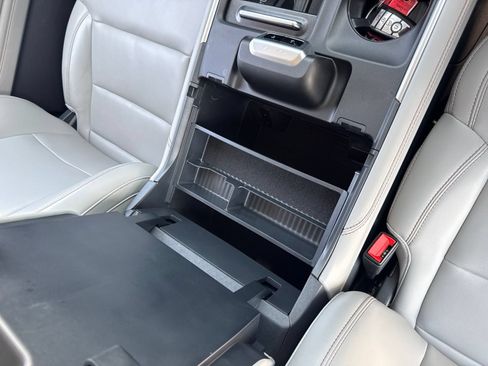 Used 2025 Ford Expedition Active AWD/4WD image 50