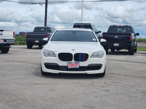 Used 2015 BMW 750Li RWD image 2