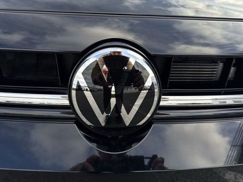 New 2026 Volkswagen Jetta SE FWD image 31