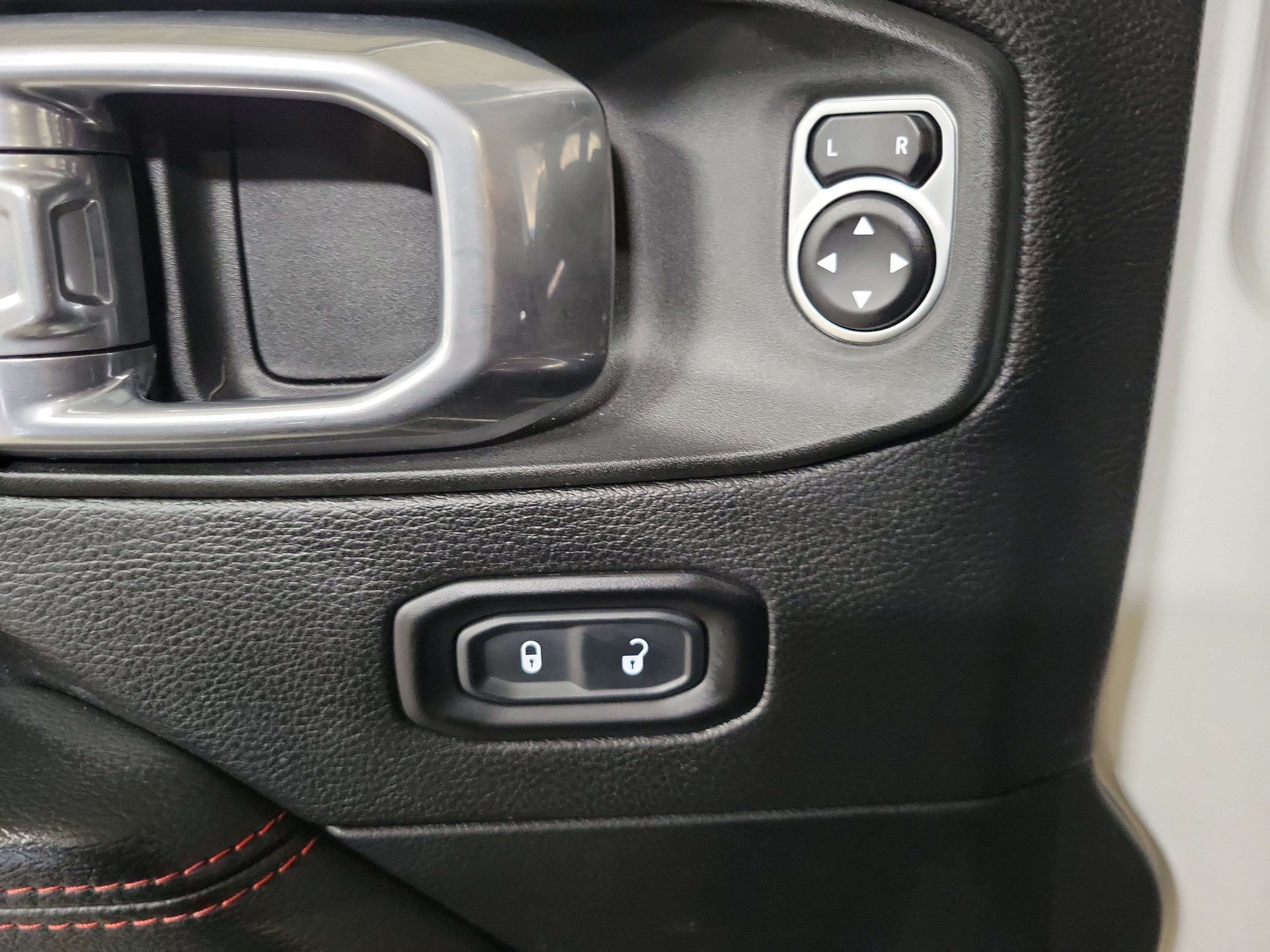 Used 2020 Jeep Wrangler Unlimited Rubicon AWD/4WD image 21