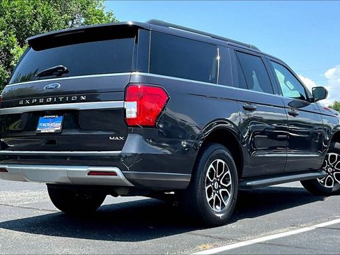 Used 2024 Ford Expedition Max XLT AWD/4WD image 7