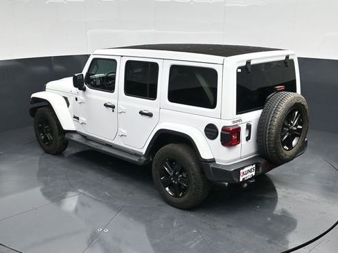 Used 2023 Jeep Wrangler Altitude image 50