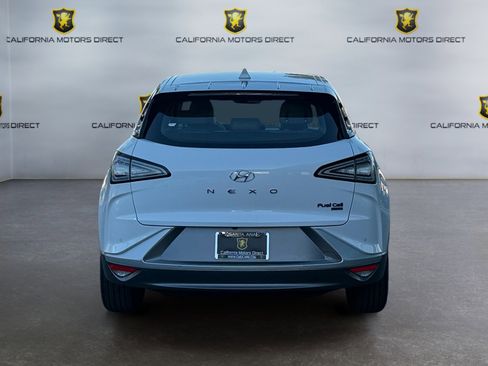 Used 2022 Hyundai Nexo Blue image 4