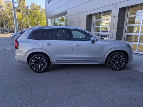 Used 2025 Volvo XC90 B6 Plus AWD/4WD image 4