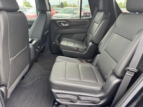 Used 2022 Chevrolet Tahoe LT w/ LT Signature Package AWD/4WD image 6
