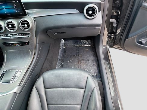 Used 2021 Mercedes-Benz GLC 300 image 18
