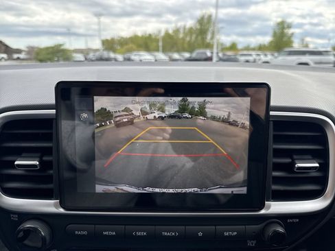 Used 2026 Hyundai Venue SEL FWD image 20