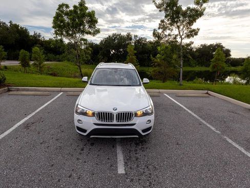Used 2017 BMW X3 sDrive28i RWD image 2