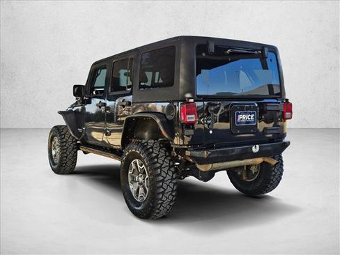 Used 2014 Jeep Wrangler Unlimited Rubicon w/ Connectivity Group image 7