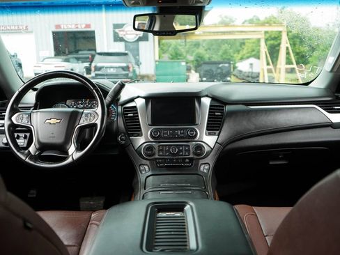 Used 2019 Chevrolet Tahoe Premier w/ Premier Plus Edition AWD/4WD image 10