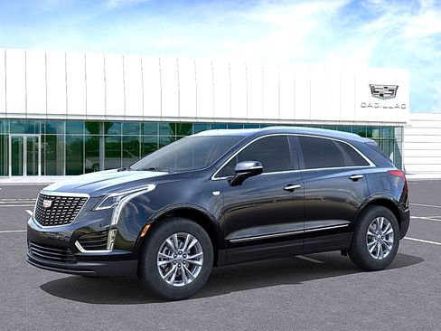New 2025 Cadillac XT5 Luxury image 2