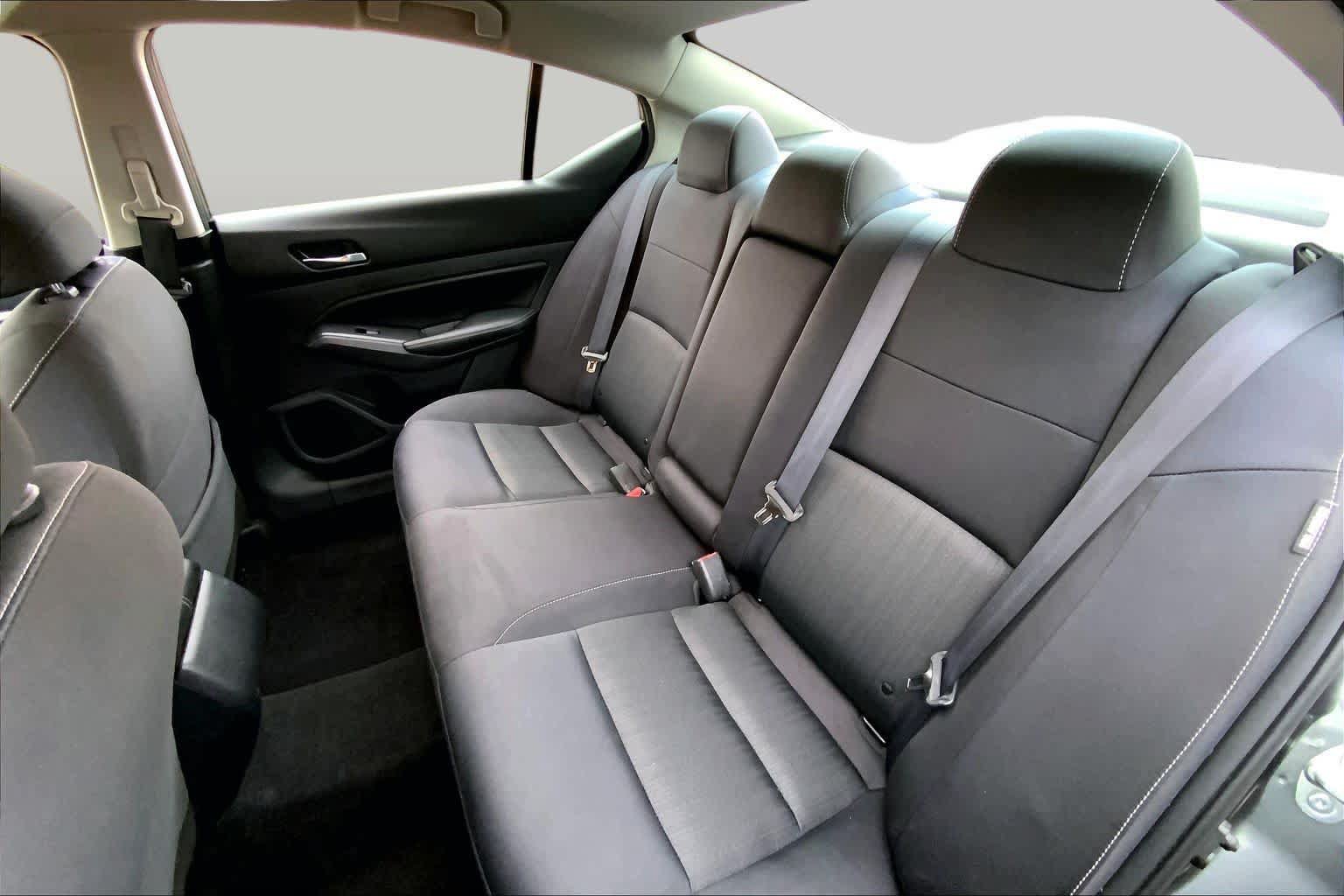Used 2022 Nissan Altima 2.5 SV FWD image 21