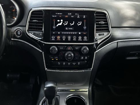 Used 2021 Jeep Grand Cherokee Limited w/ Luxury Group II RWD image 17