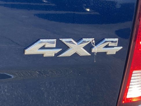 Used 2020 RAM 1500 Classic SLT w/ Luxury Group image 41