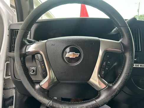 Used 2019 Chevrolet Express 2500 w/ Driver Convenience Package RWD image 11