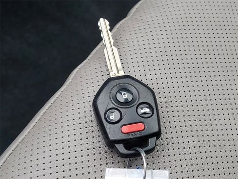 Used 2015 Subaru Forester 2.5i Limited image 31