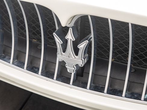 Used 2013 Maserati GranTurismo Sport RWD image 46